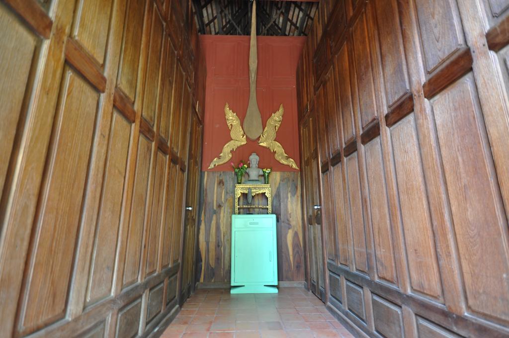 Ayutthaya Bouchic Hostel Dış mekan fotoğraf