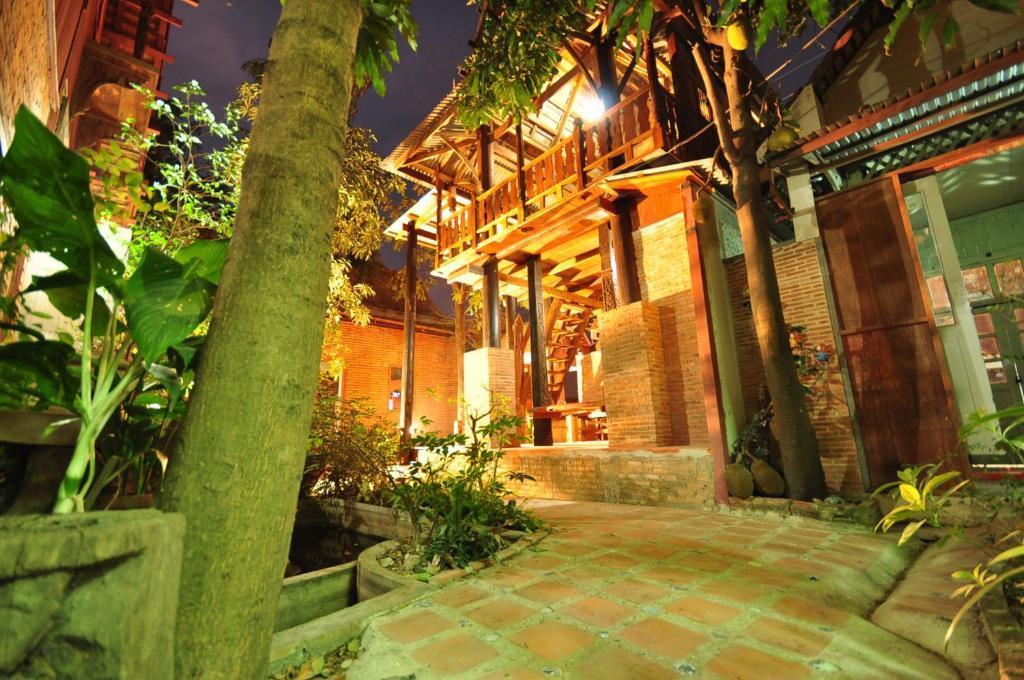 Ayutthaya Bouchic Hostel Dış mekan fotoğraf
